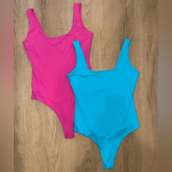 Pumiey Bodysuit Set - Skims Similar - Women’s Size Small - Pink and Blue - Picture 10 of 10